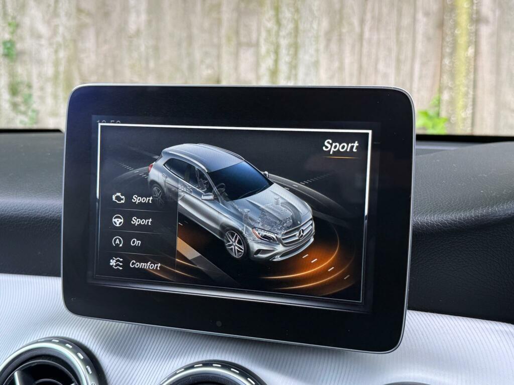 Mercedes-Benz GLA Class Amg Line Grey #24