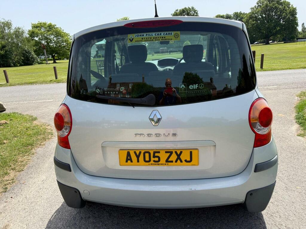 Renault Modus Hatchback 1.6 16V Dynamique 200505 Silver #6