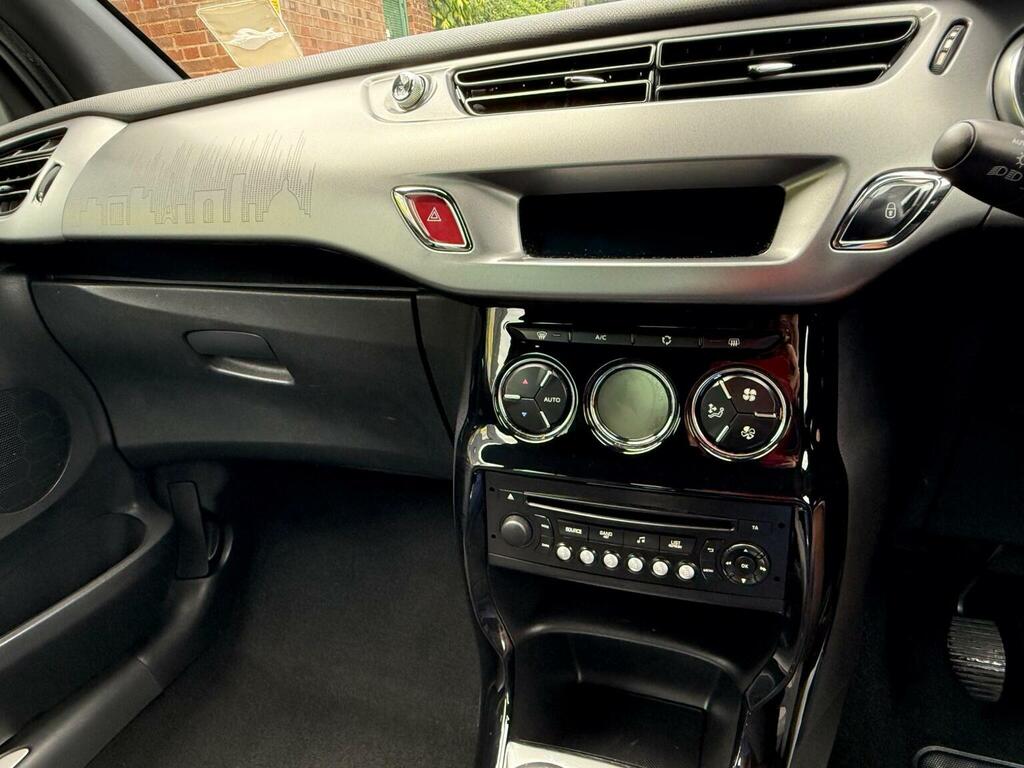 Citroen DS3 1.6 Vti Dstyle Plus Euro 5 White #24
