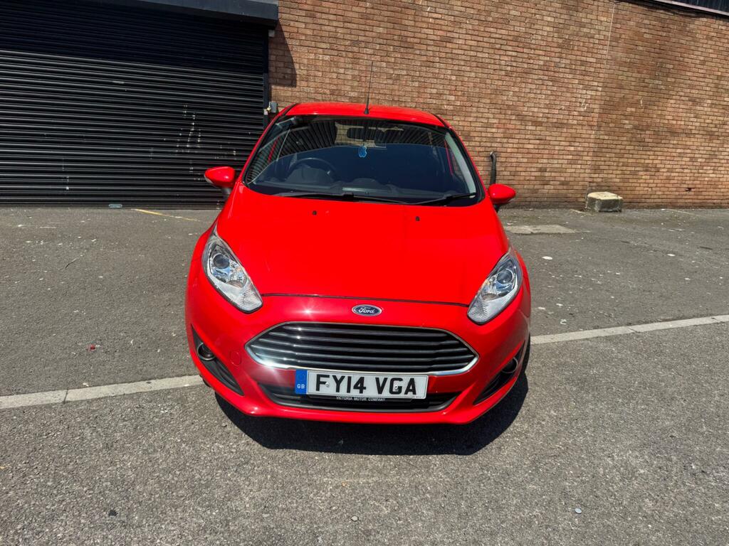 Ford Fiesta 1.5 Tdci Zetec Euro 5 FY14VGA Red #4