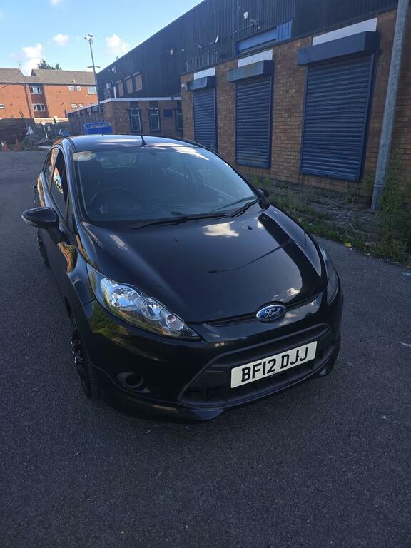 Ford Fiesta Edge Black