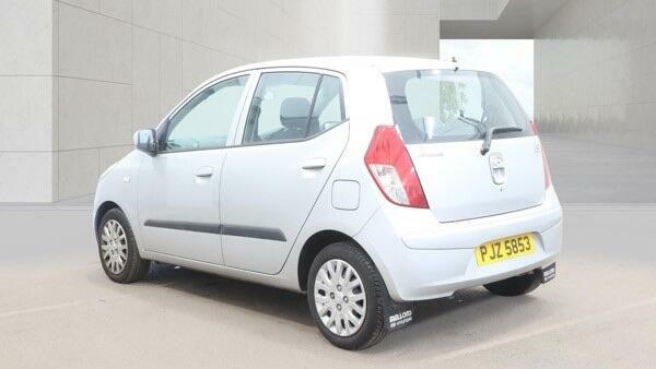 Hyundai I10 Es Silver #3