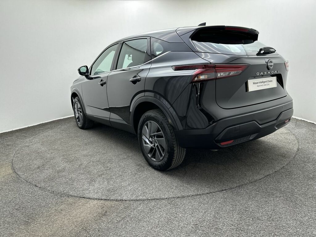 Nissan Qashqai 1.3 Dig-t Mh Acenta Premium YE23XRR Black #6