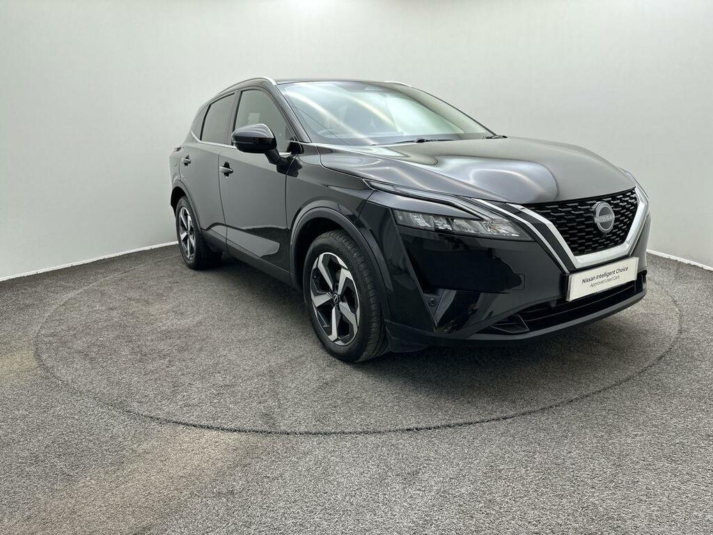 Nissan Qashqai 1.3 Dig-t Mh N-connecta Glass Roof Black