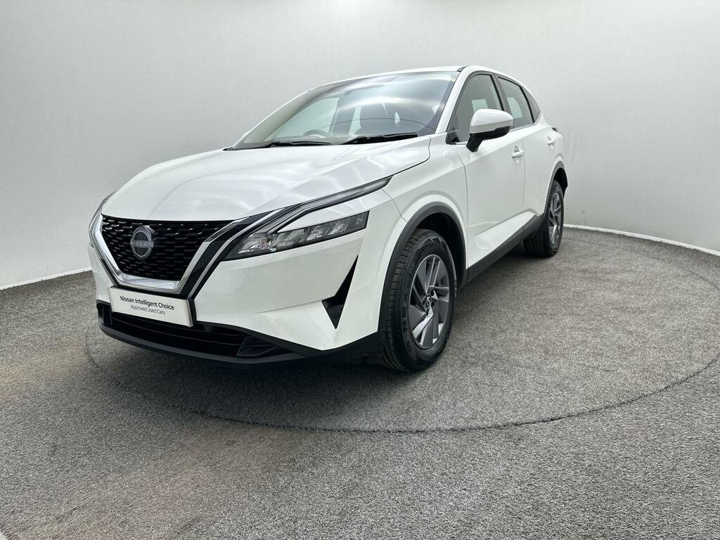 Nissan Qashqai 1.3 Dig-t Mh Acenta Premium DN23UYC White #4