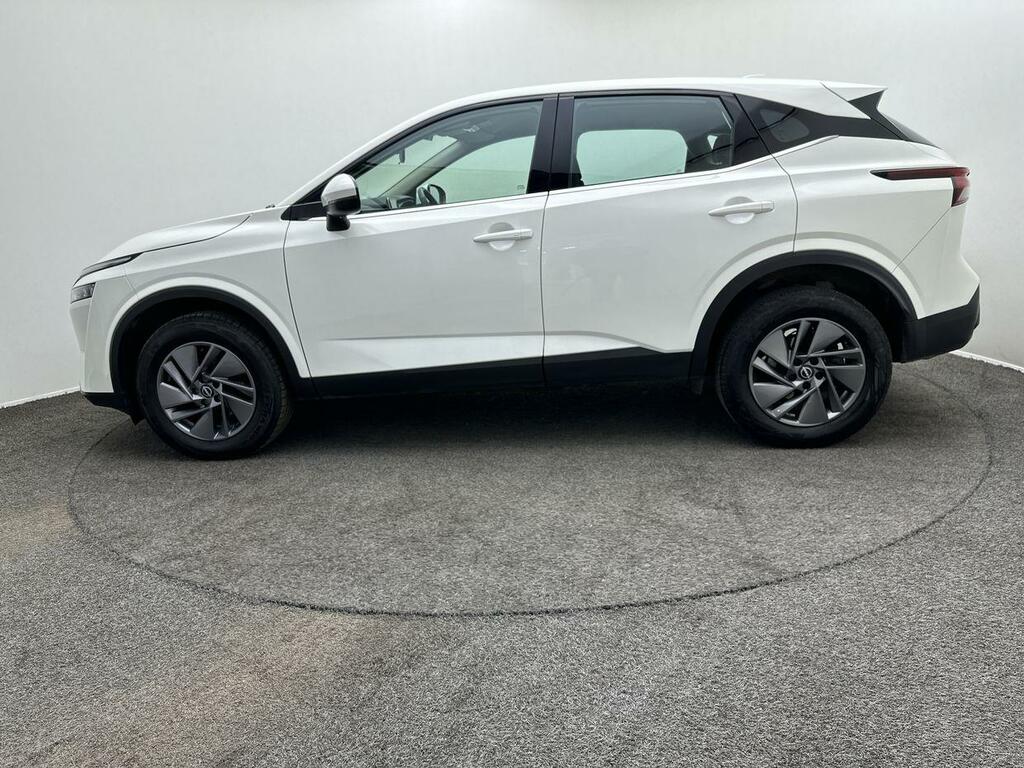 Nissan Qashqai 1.3 Dig-t Mh Acenta Premium DN23UYC White #5