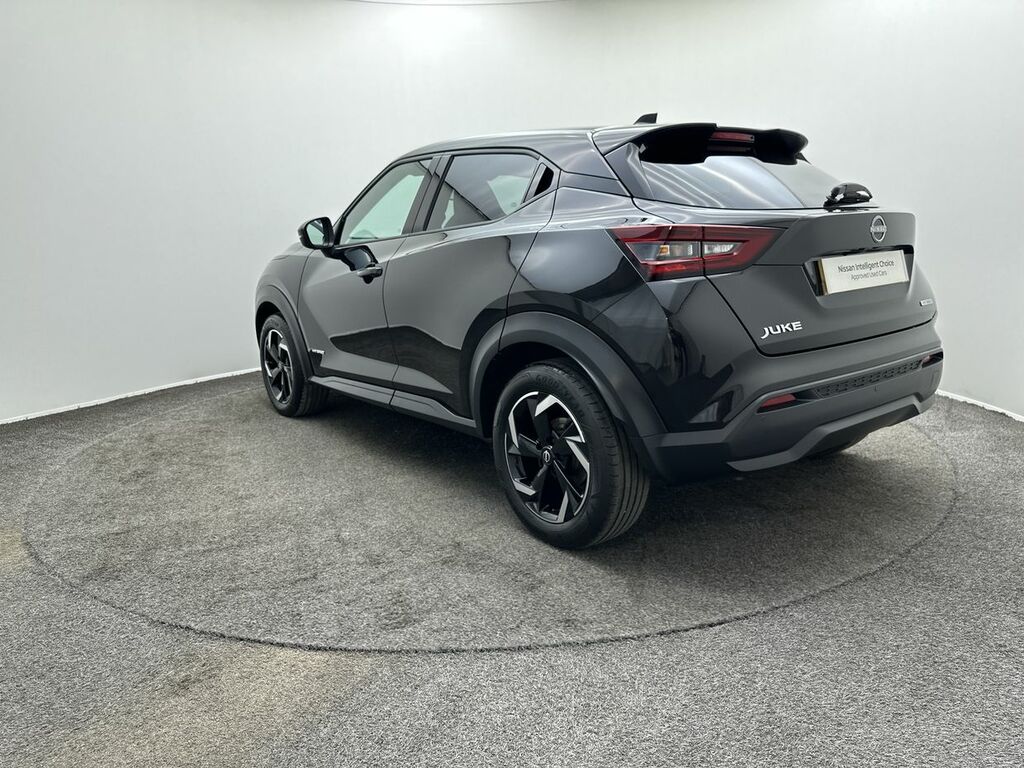 Nissan Juke 1.6 Hybrid N-connecta DV24TYH Black #6