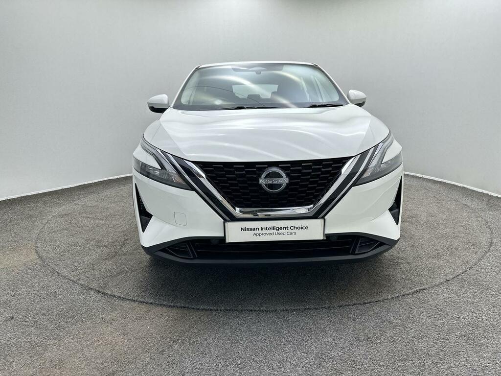 Nissan Qashqai 1.3 Dig-t Mh Acenta Premium GP23WDU White #3