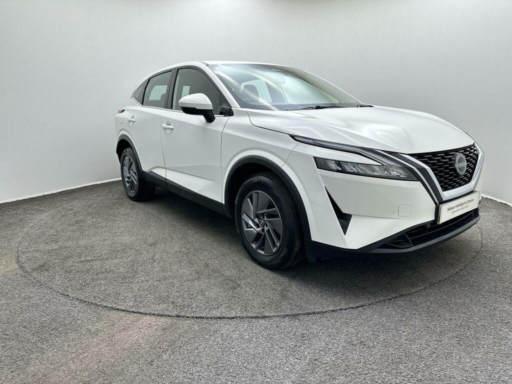 Nissan Qashqai 1.3 Dig-t Mh Acenta Premium White