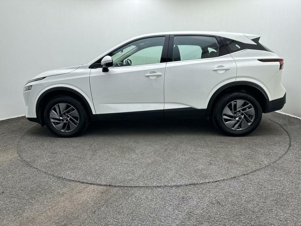 Nissan Qashqai 1.3 Dig-t Mh Acenta Premium GP23WDU White #5