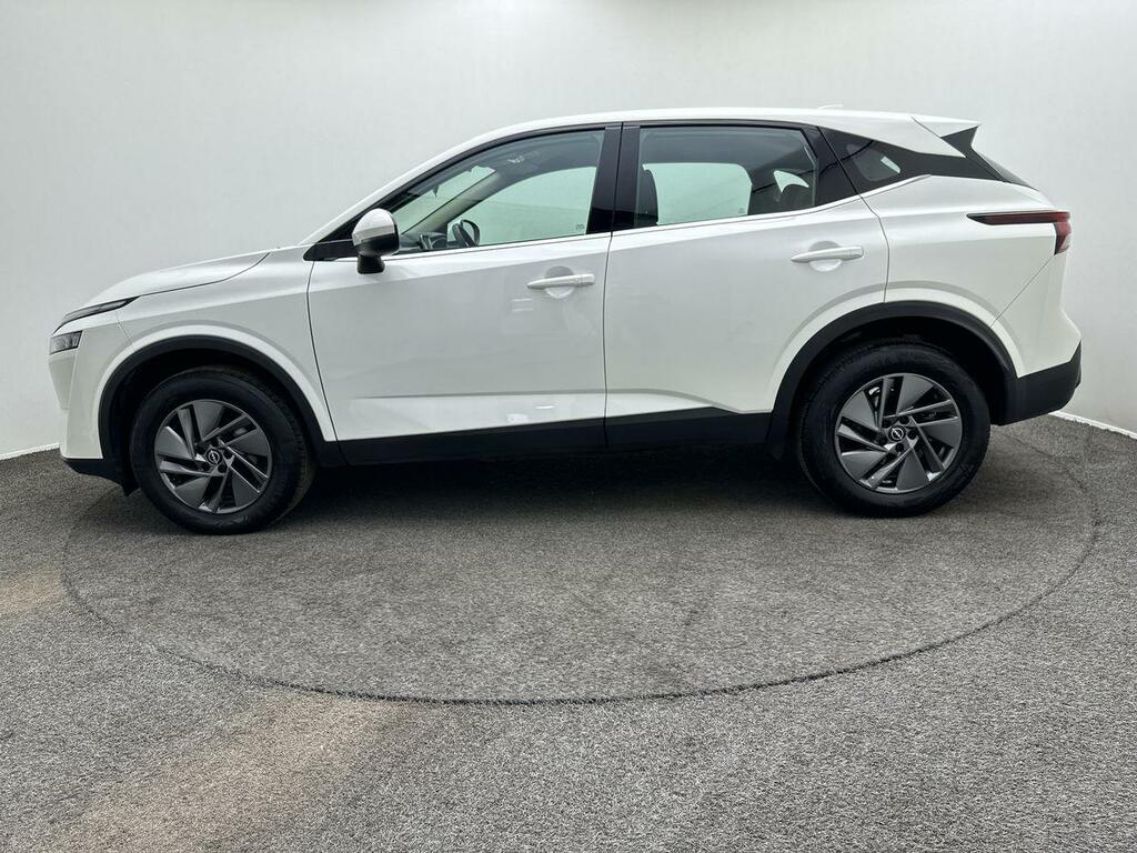 Nissan Qashqai 1.3 Dig-t Mh 158 Acenta Premium Xtronic LN24BRZ White #5