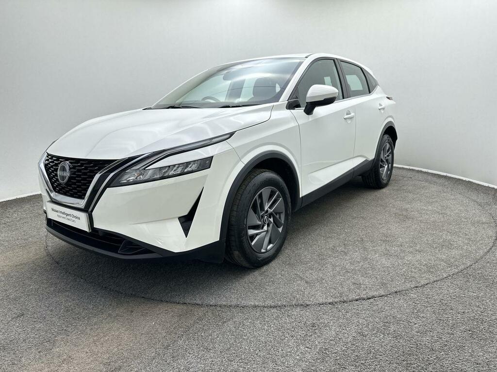 Nissan Qashqai 1.3 Dig-t Mh 158 Acenta Premium Xtronic LN24BRZ White #4