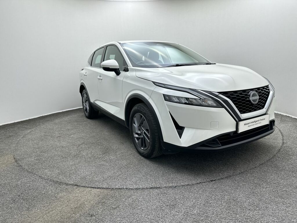 Nissan Qashqai 1.3 Dig-t Mh Acenta Premium DS23GVK White #2