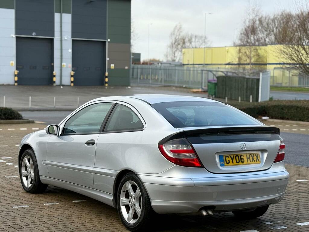 Mercedes-Benz C Class Coupe 2.1 C200 Cdi Se 200606 Silver #4