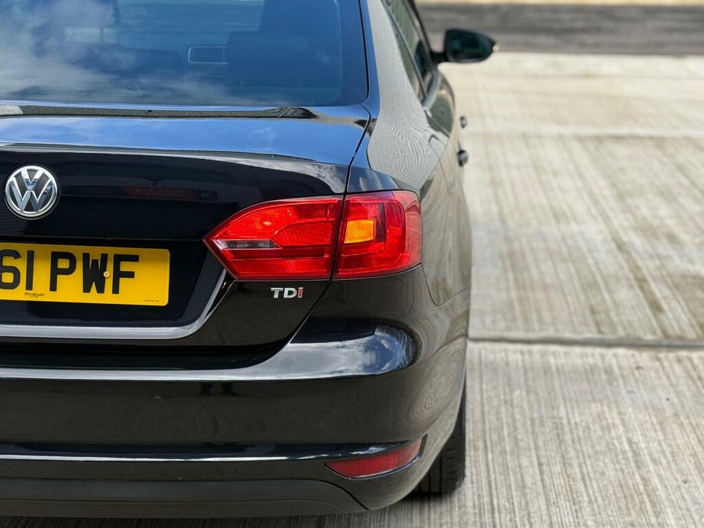 Volkswagen Jetta Saloon 2.0 Tdi Se 2011 Grey #19