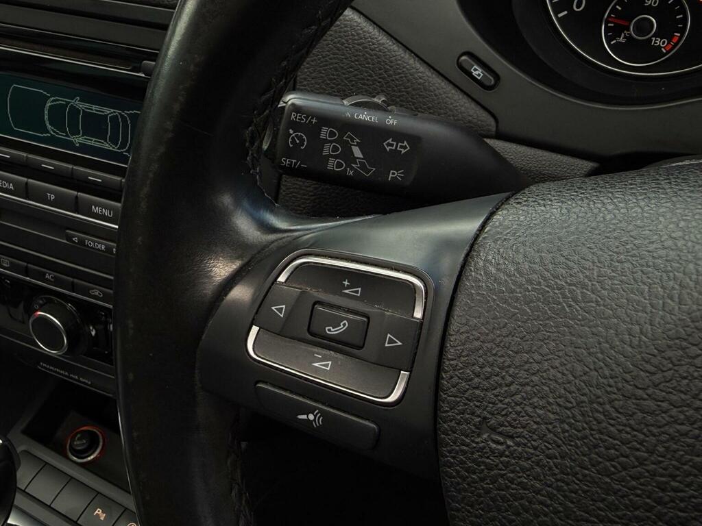 Volkswagen Jetta Saloon 2.0 Tdi Se 2011 Grey #25