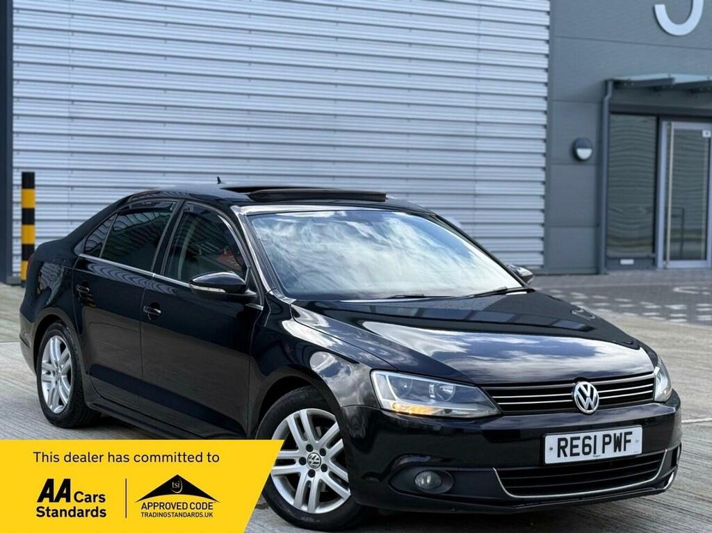 Volkswagen Jetta Saloon 2.0 Tdi Se 2011 Grey #1