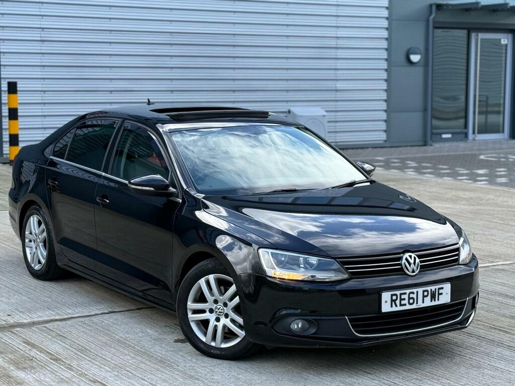 Volkswagen Jetta Saloon 2.0 Tdi Se 2011 Grey #4