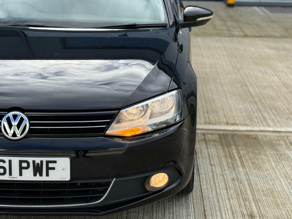 Volkswagen Jetta Saloon 2.0 Tdi Se 2011 Grey #17