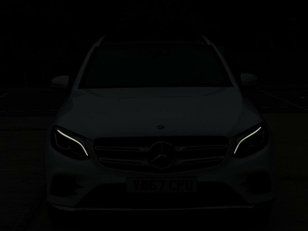 Mercedes-Benz GLC Class Suv 2.1 Glc220d Amg Line Premium G-tronic 4Matic YD67CPU White #6