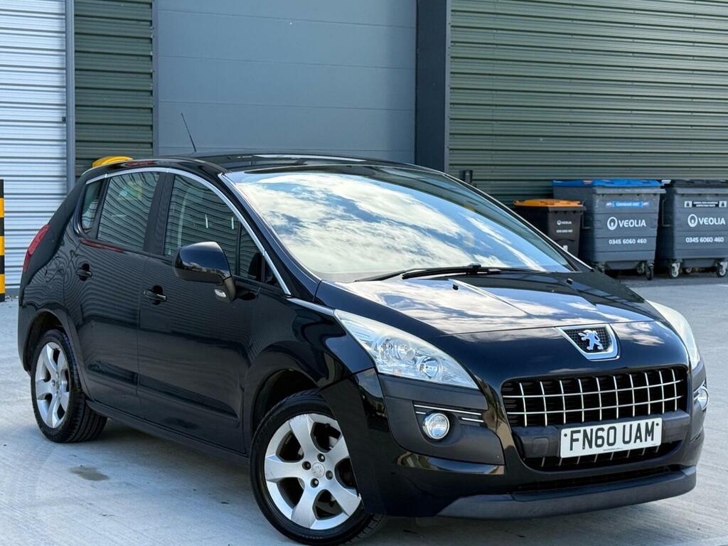 Peugeot 3008 Active Hdi 5-Door Red #1