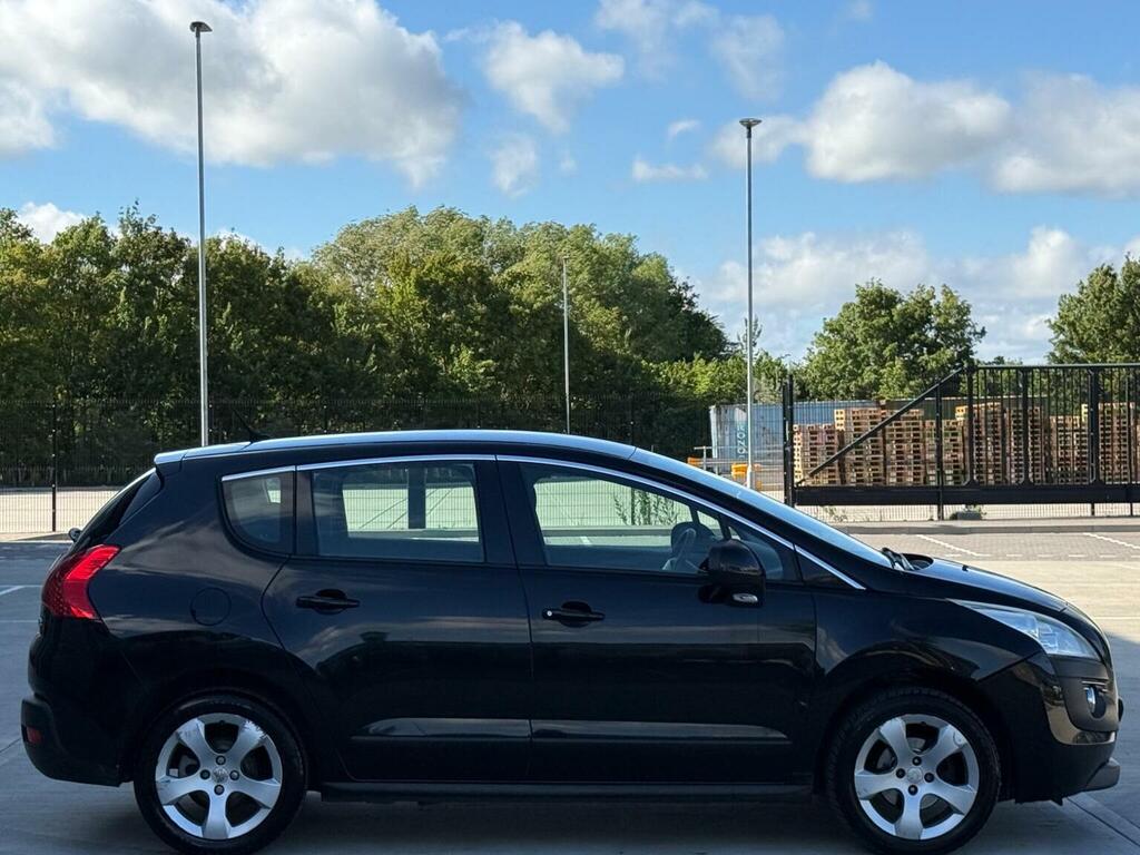 Peugeot 3008 Active Hdi 5-Door Red #11