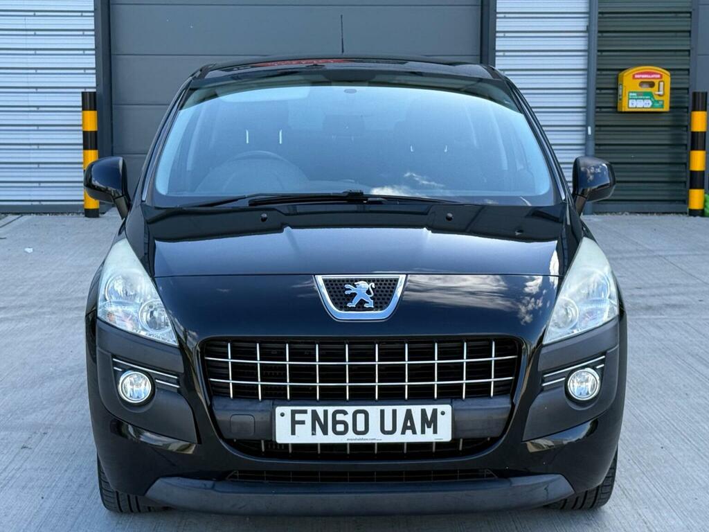 Peugeot 3008 Active Hdi 5-Door Red #3