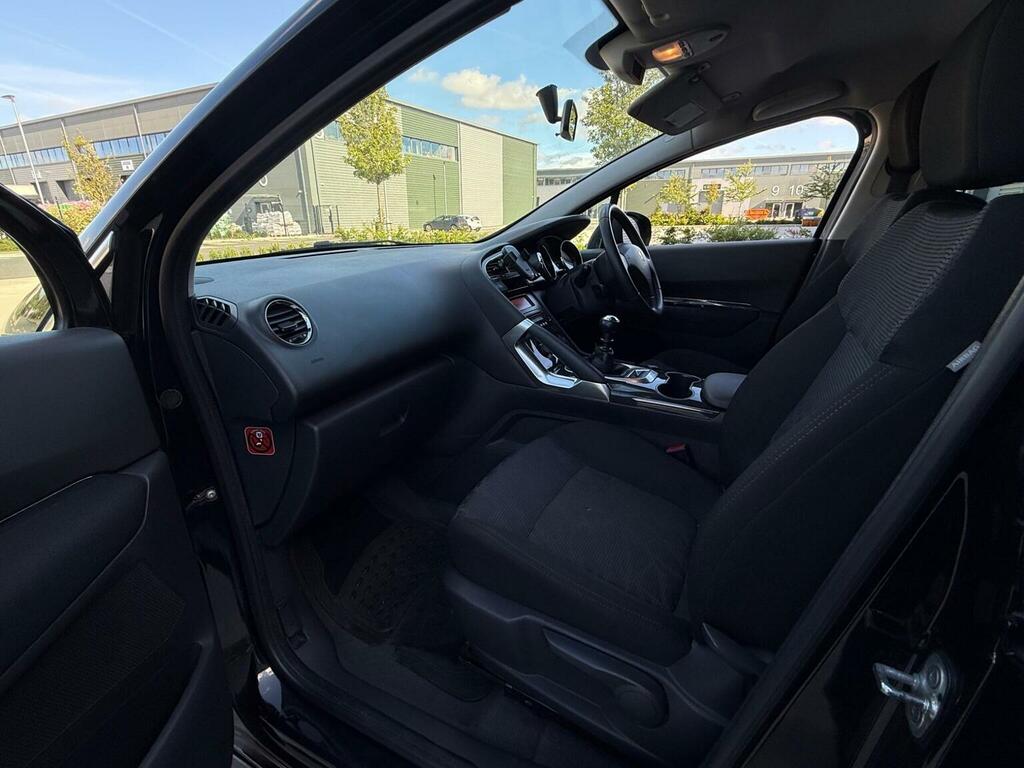 Peugeot 3008 Active Hdi 5-Door Red #54