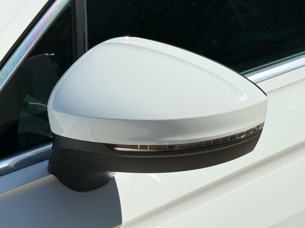 Volkswagen Tiguan Se Navigation White #21