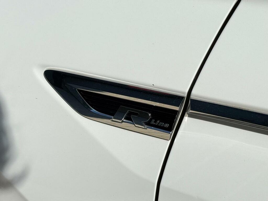 Volkswagen Tiguan Se Navigation White #22