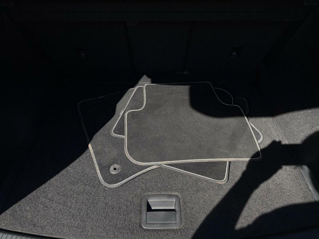 Volkswagen Tiguan Se Navigation White #12