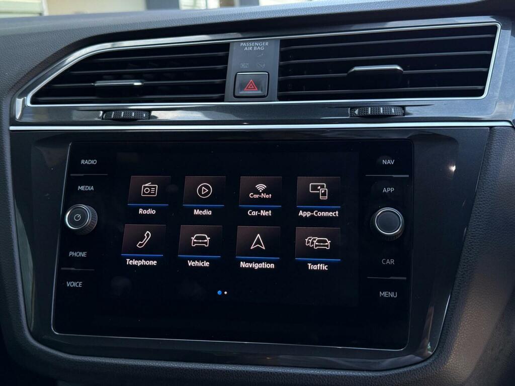 Volkswagen Tiguan Se Navigation White #36