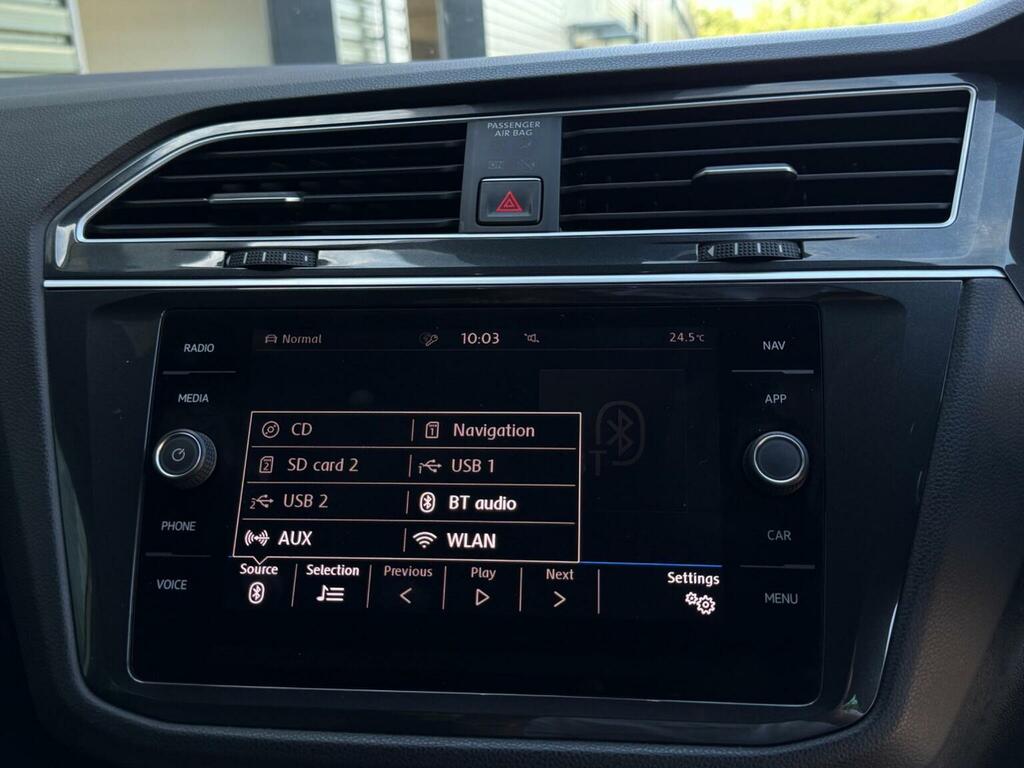 Volkswagen Tiguan Se Navigation White #31