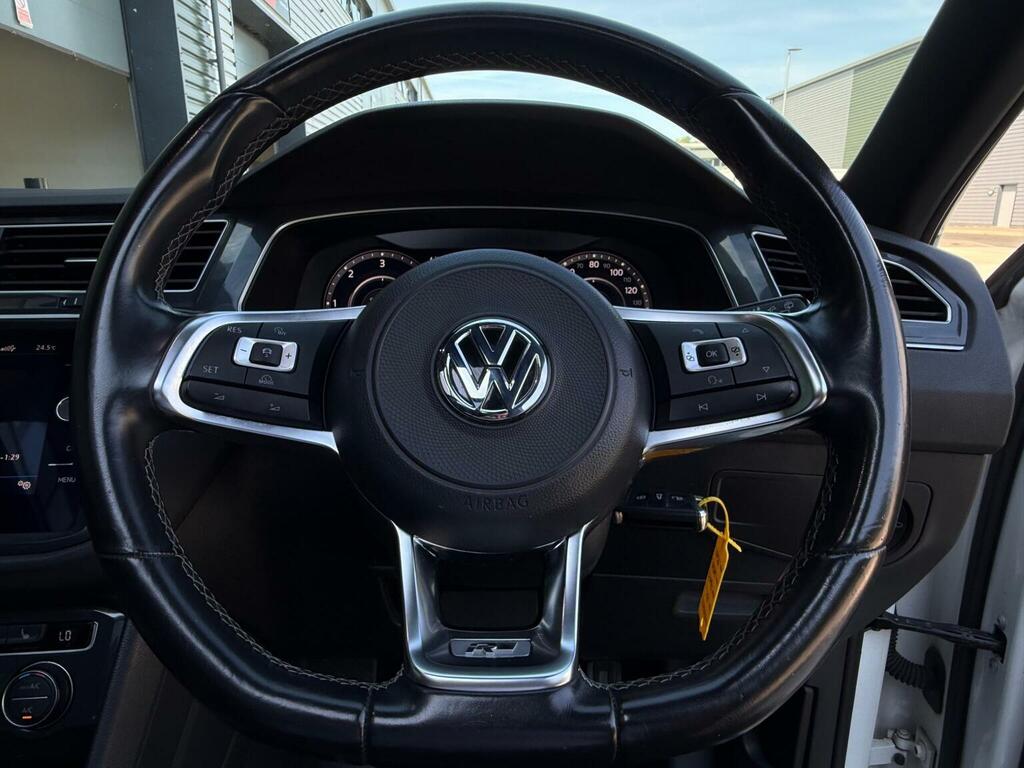 Volkswagen Tiguan Se Navigation White #29