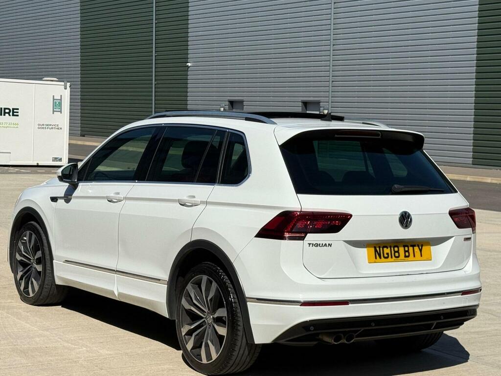 Volkswagen Tiguan Se Navigation White #8