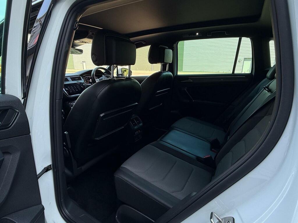 Volkswagen Tiguan Se Navigation White #46