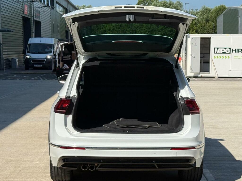 Volkswagen Tiguan Se Navigation White #11