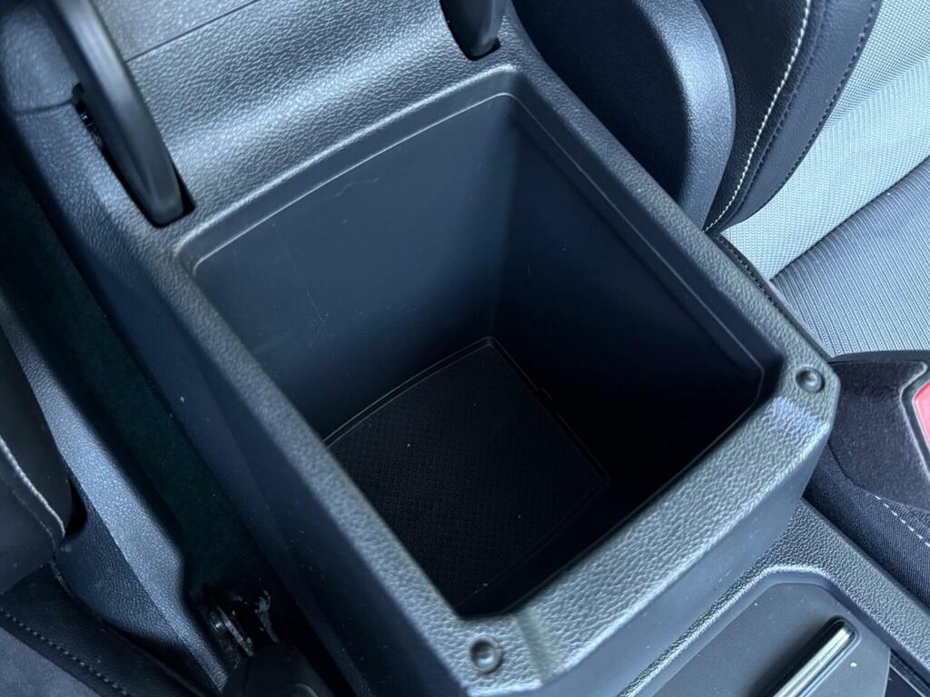 Volkswagen Tiguan Se Navigation White #42