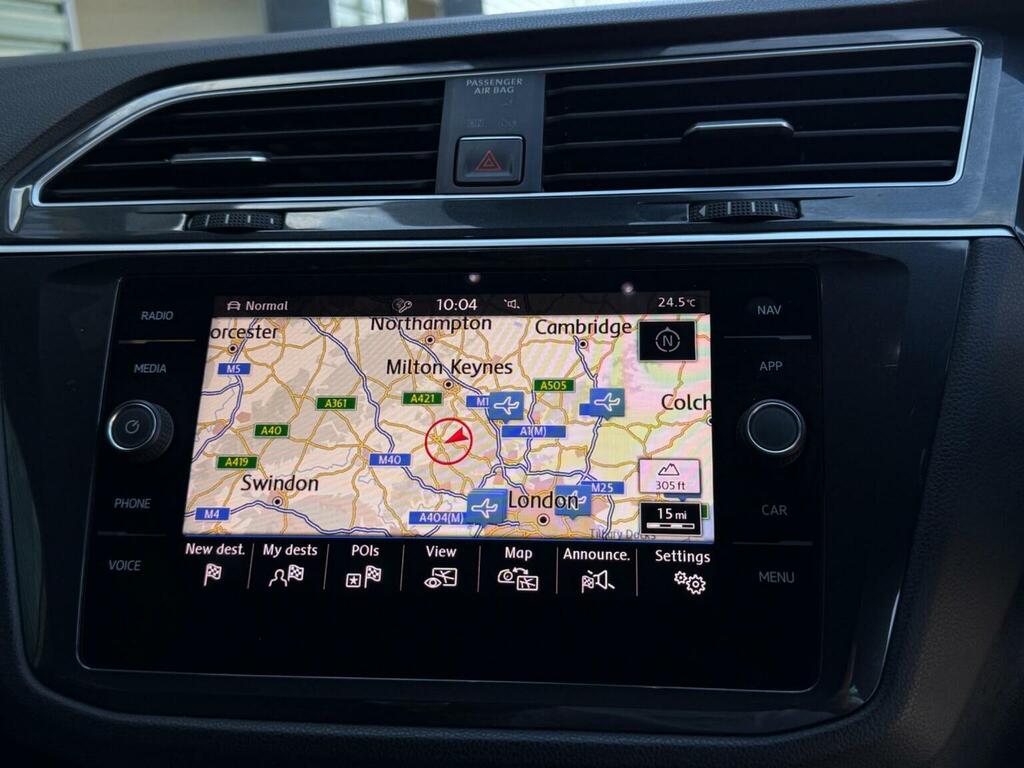 Volkswagen Tiguan Se Navigation White #33