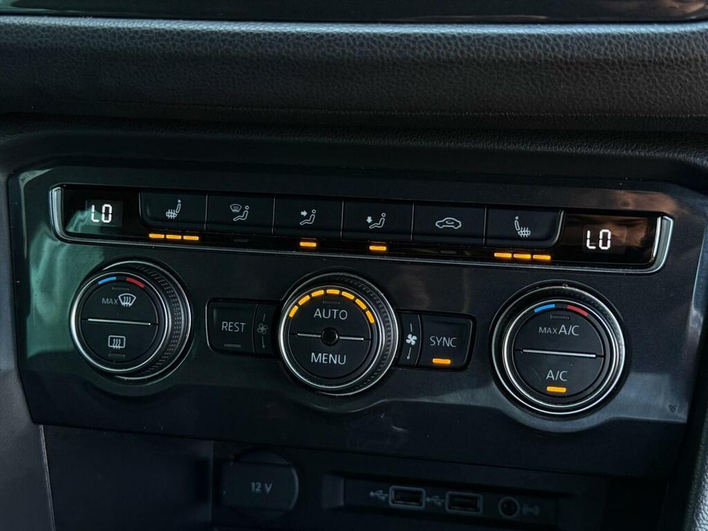 Volkswagen Tiguan Se Navigation White #37