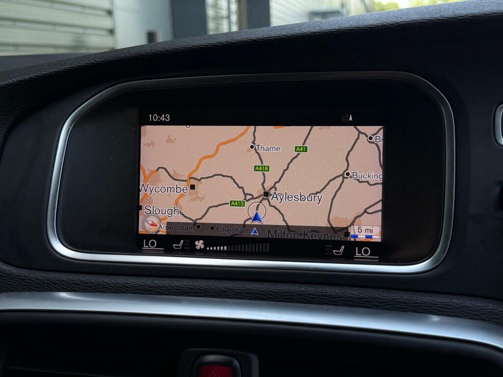 Volvo V40 V40 R-design Nav T2 White #31