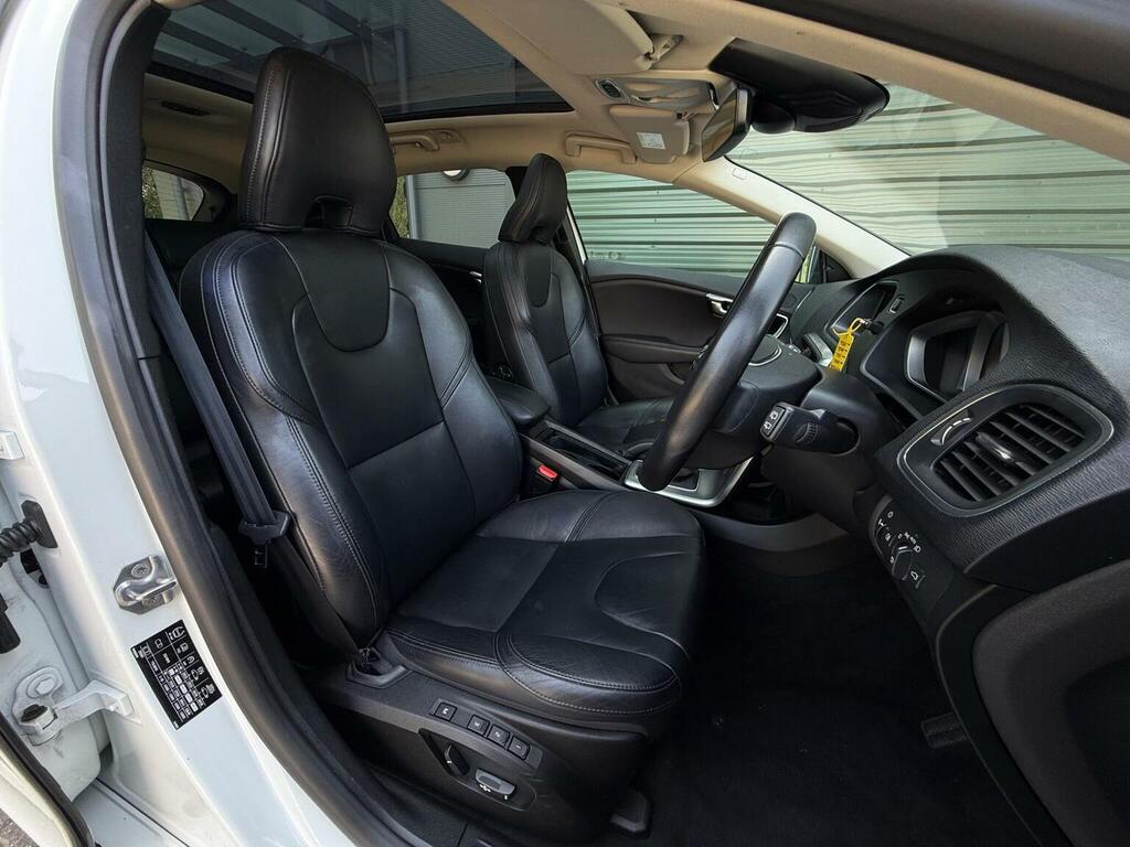 Volvo V40 V40 R-design Nav T2 White #21