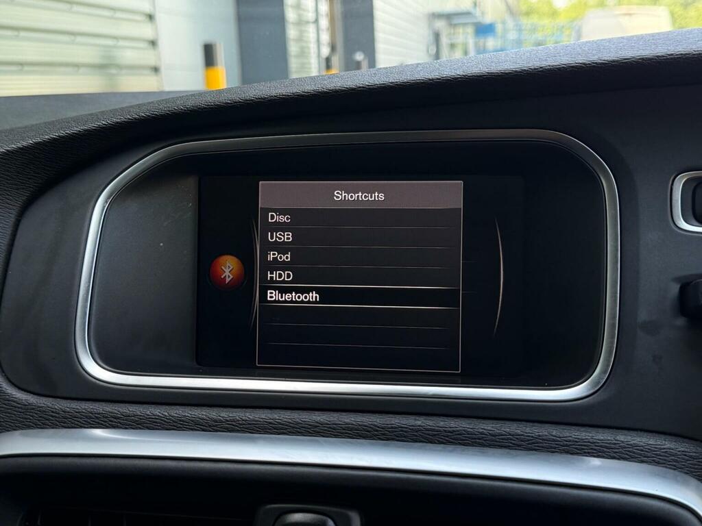 Volvo V40 V40 R-design Nav T2 White #29