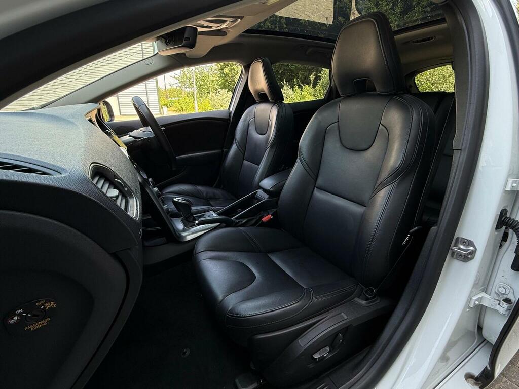 Volvo V40 V40 R-design Nav T2 White #37