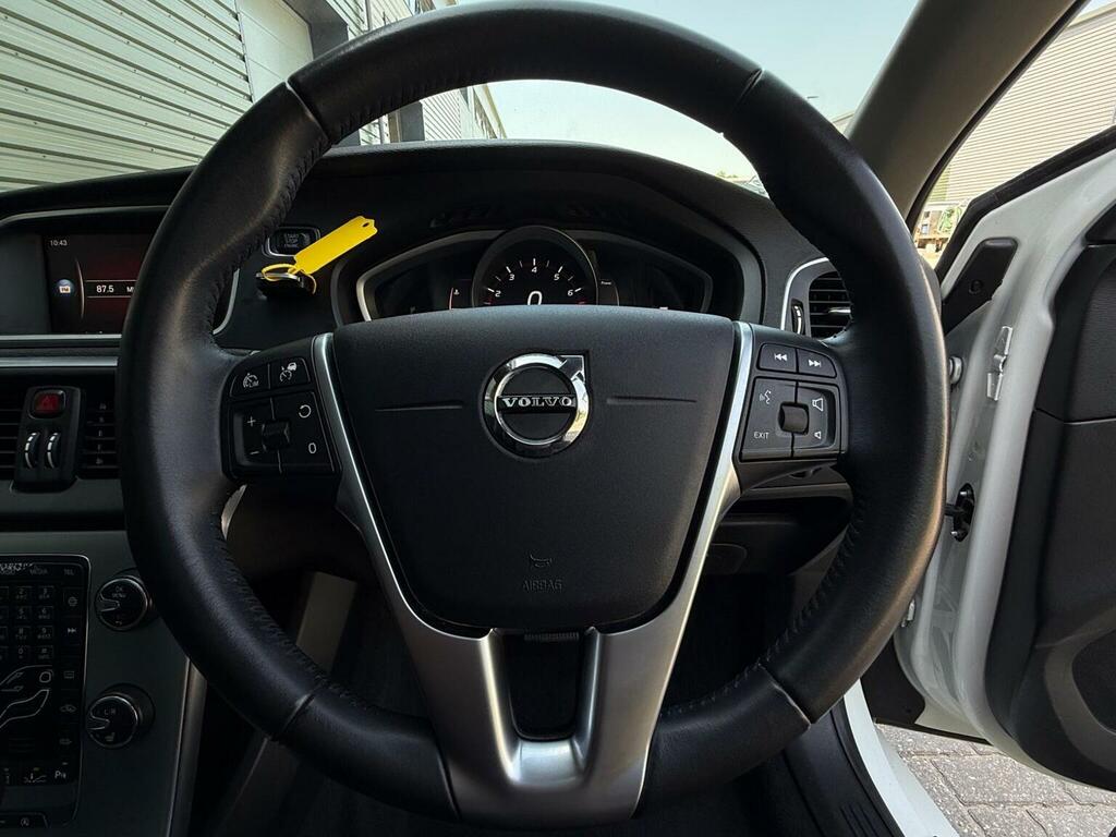 Volvo V40 V40 R-design Nav T2 White #27