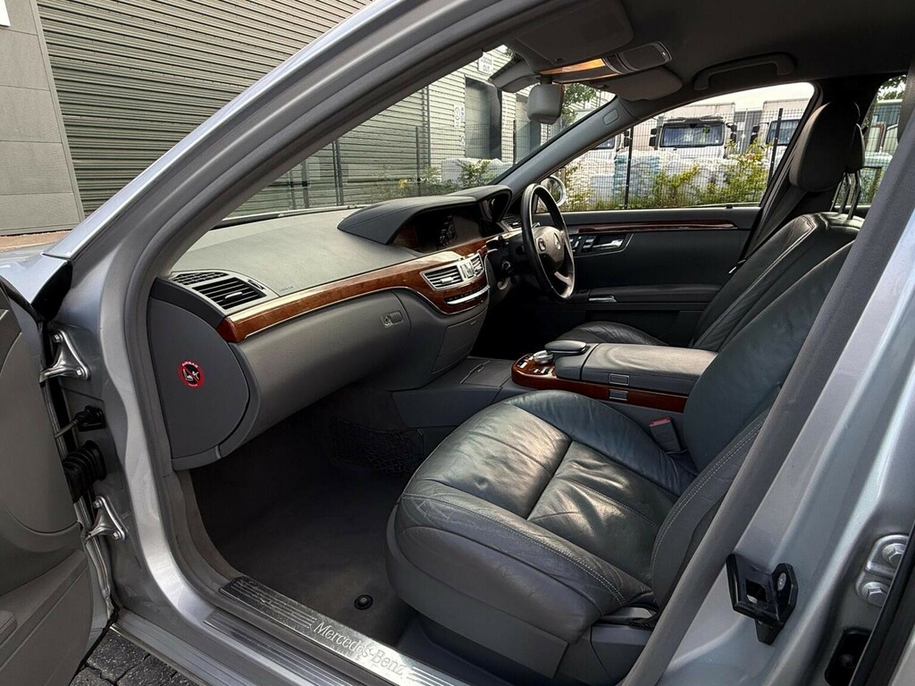 Mercedes-Benz S Class 3.0 S320 Cdi L 7G-tronic 2008 Model Silver #20