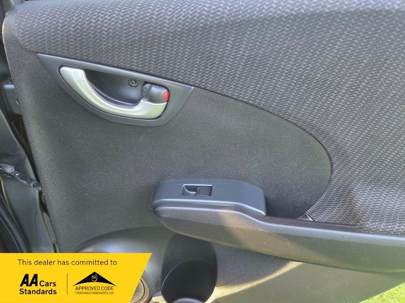 Honda Jazz I-vtec Es Plus Grey #6