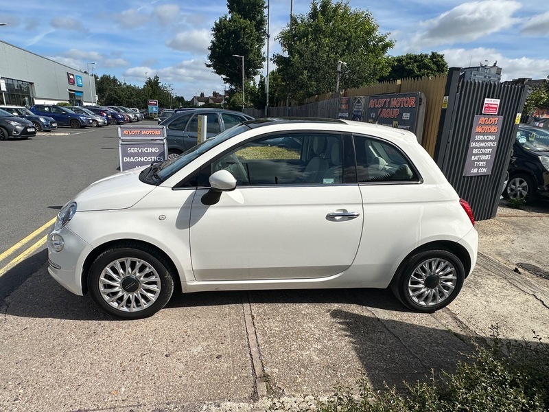 Fiat 500 Lounge White #4