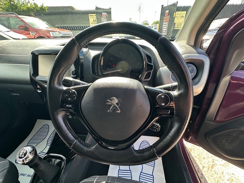 Peugeot 108 Active Red #43