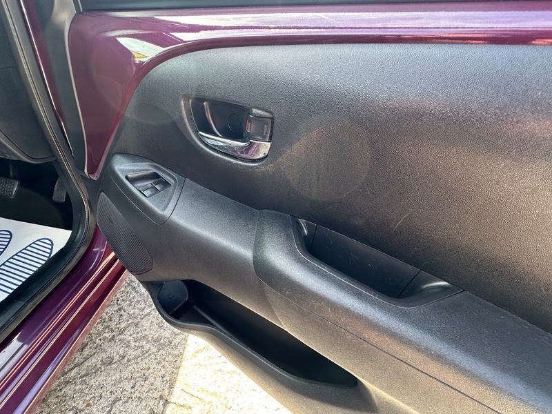 Peugeot 108 Active Red #35